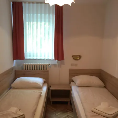Apartmaji In Sobe Tina 3* Kranjska Gora