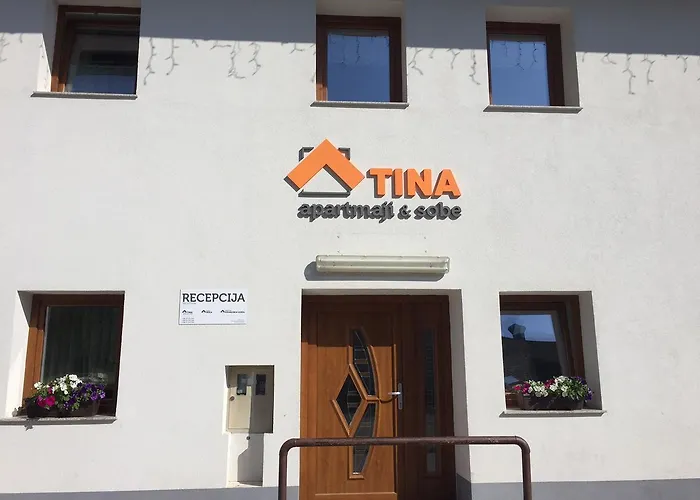 Apartmaji In Sobe Tina 3* كْرانْيِسكا غورا