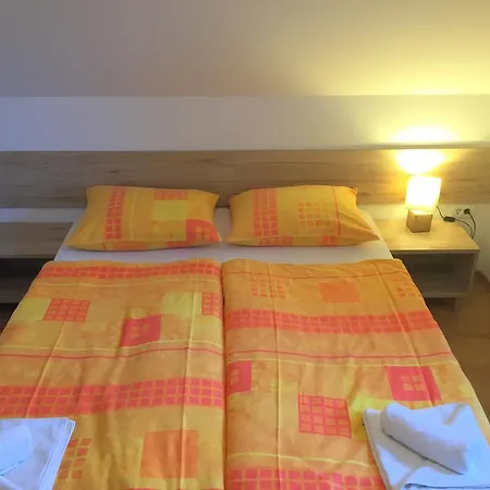 Apartmaji In Sobe Tina
