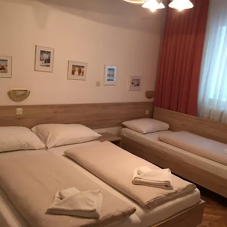 Apartmaji In Sobe Tina 3* Kranjska Gora