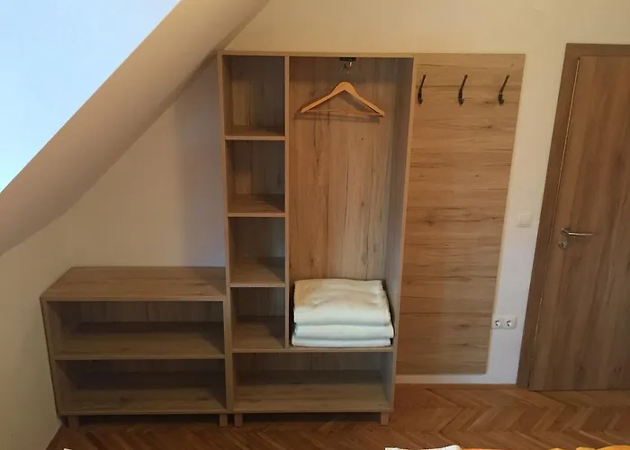 Affittacamere Apartmaji In Sobe Tina