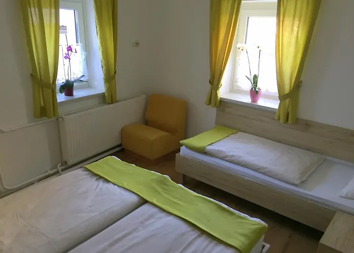 Apartmaji In Sobe Tina Affittacamere 3*