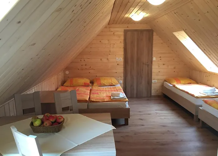 Apartmaji In Sobe Tina Affittacamere 3*